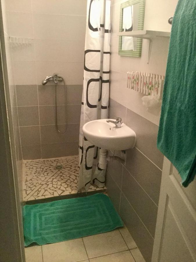 Chez Jocelyne Pres Des Sources Chaudes Villa Bouillante Ngoại thất bức ảnh
